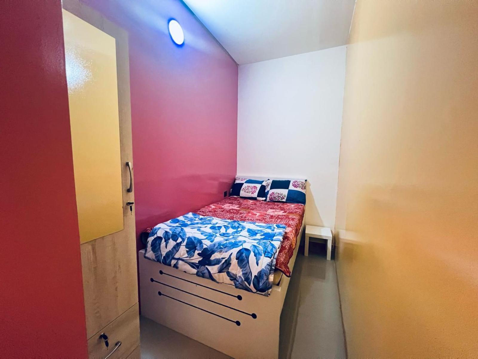 迪拜Moon Backpackers Burjman Exit 2, Family Partitions, Loft Partitions,公寓 外观 照片