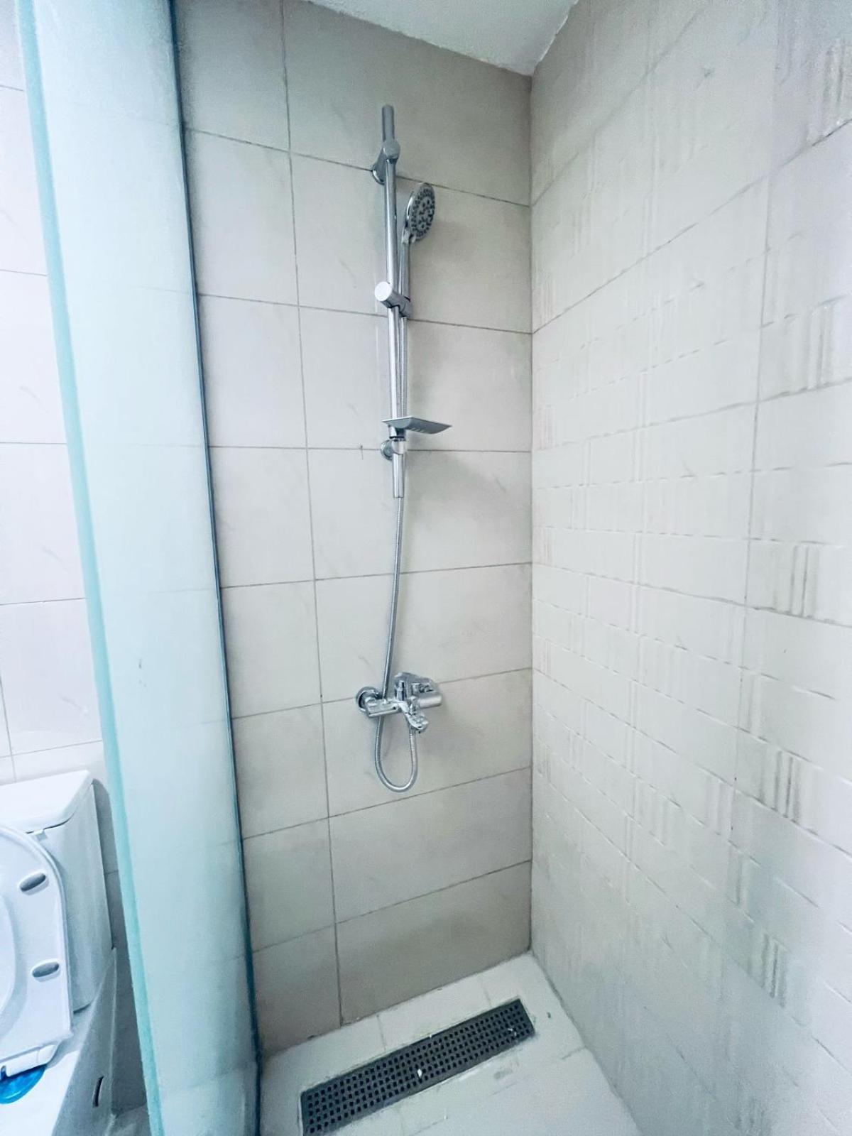 迪拜Moon Backpackers Burjman Exit 2, Family Partitions, Loft Partitions,公寓 外观 照片