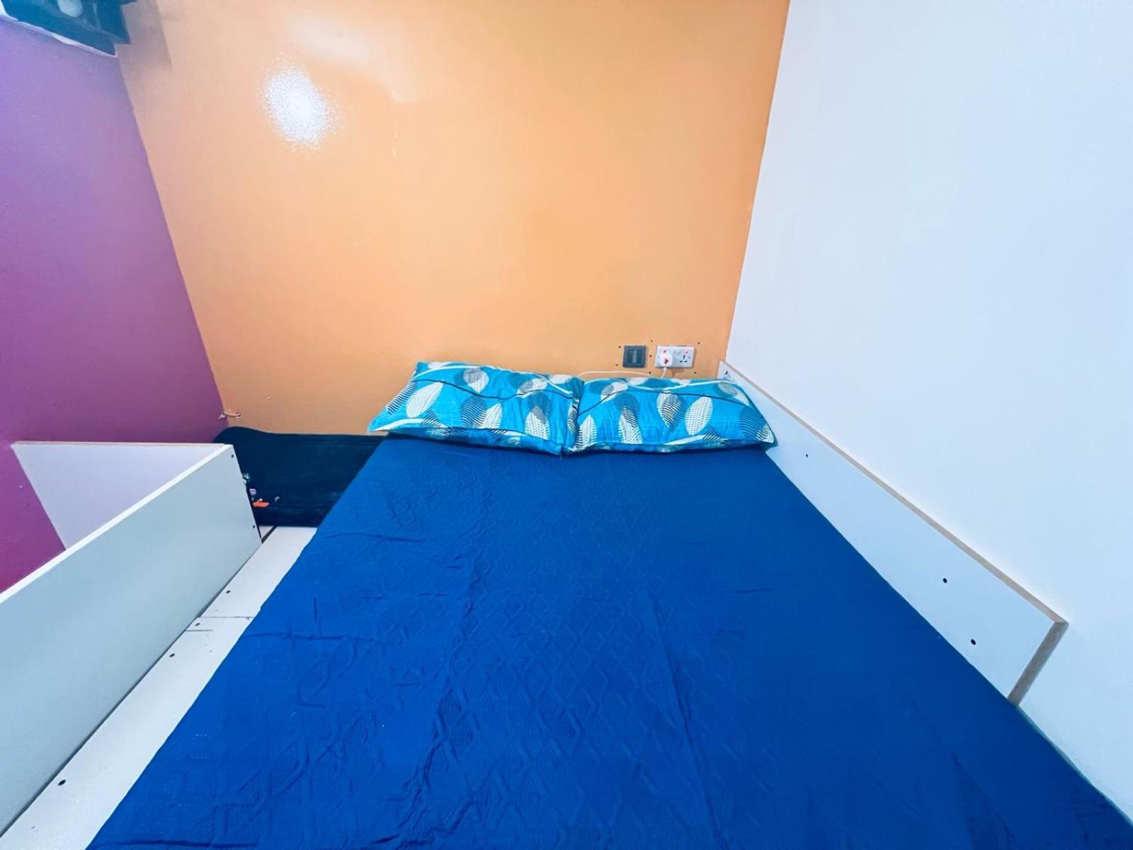 迪拜Moon Backpackers Burjman Exit 2, Family Partitions, Loft Partitions,公寓 外观 照片