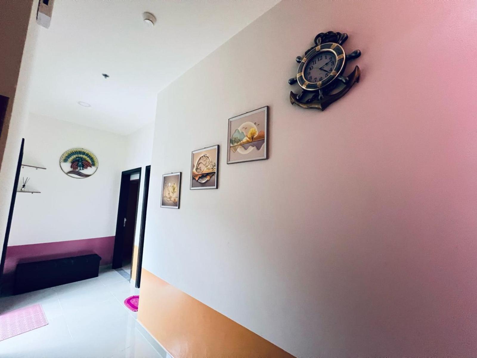 迪拜Moon Backpackers Burjman Exit 2, Family Partitions, Loft Partitions,公寓 外观 照片