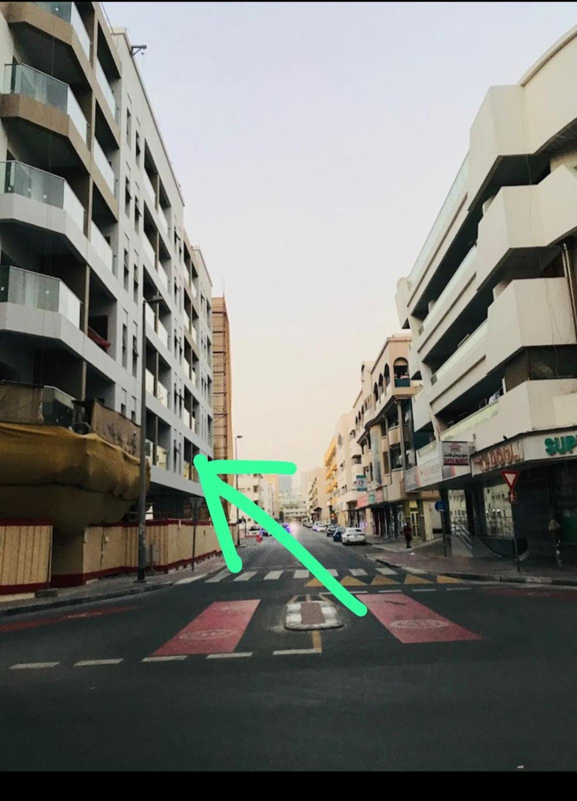 迪拜Moon Backpackers Burjman Exit 2, Family Partitions, Loft Partitions,公寓 外观 照片