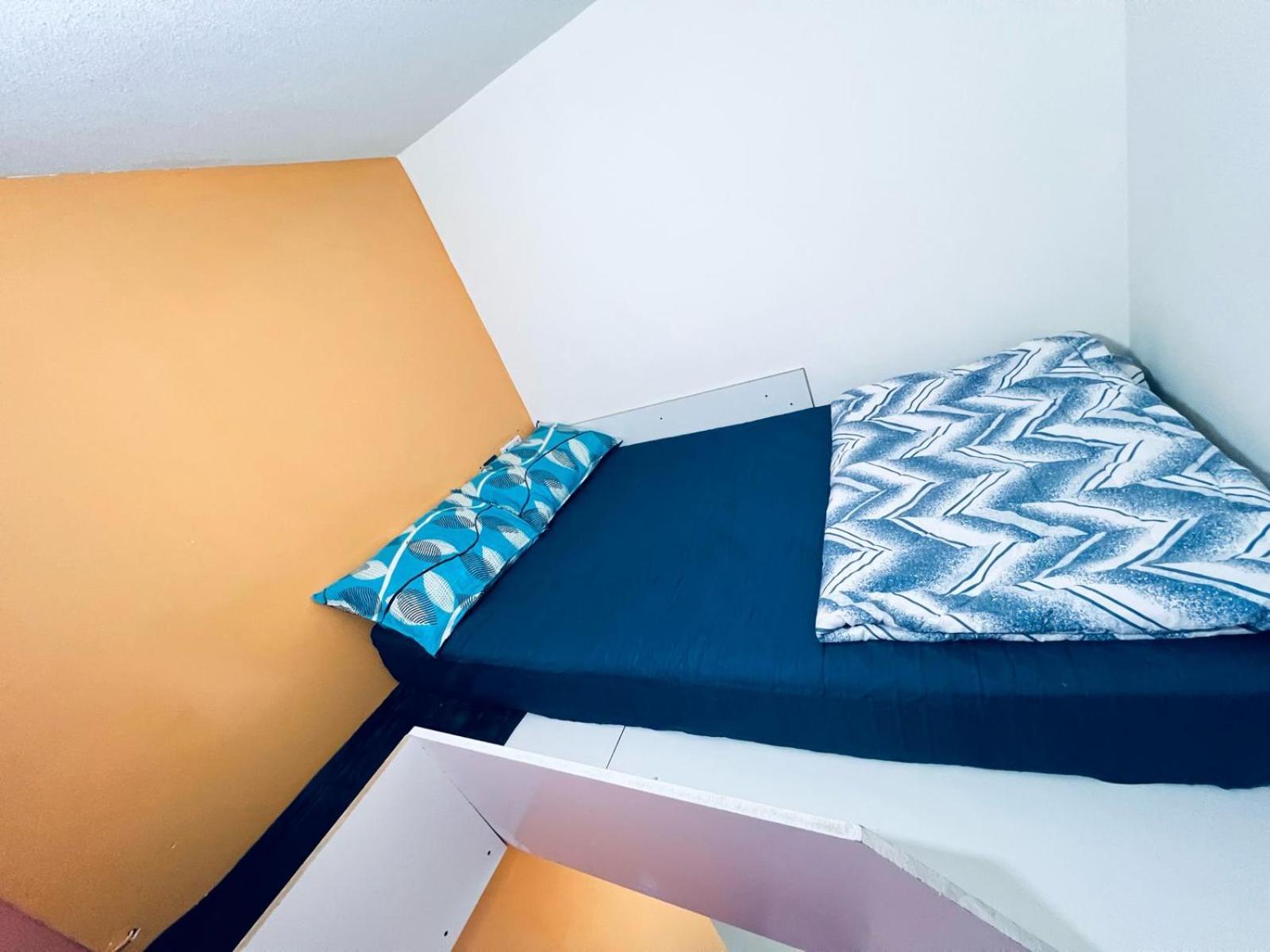 迪拜Moon Backpackers Burjman Exit 2, Family Partitions, Loft Partitions,公寓 外观 照片